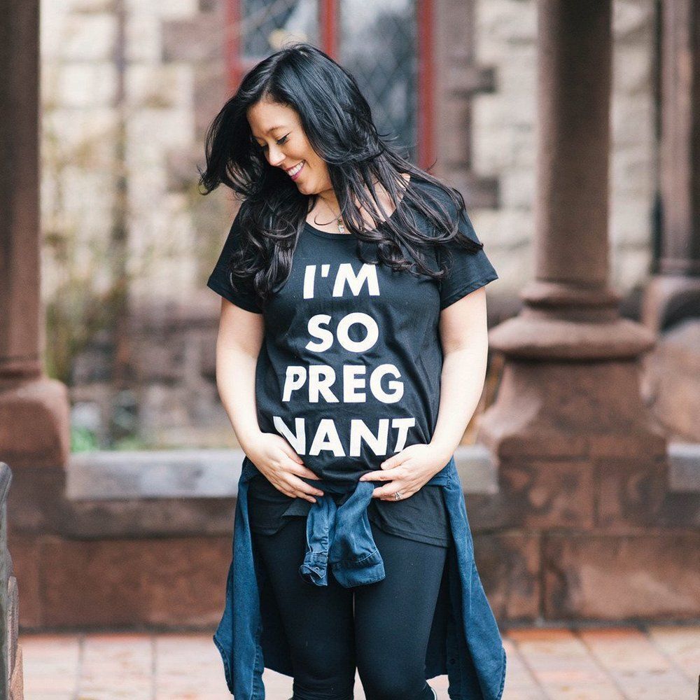 𝅺hello Apparel "I'm So Pregnant" Black Tee